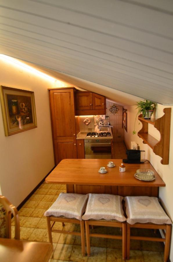 Casa Gabri Apartment Тосколано Мадерно Екстериор снимка